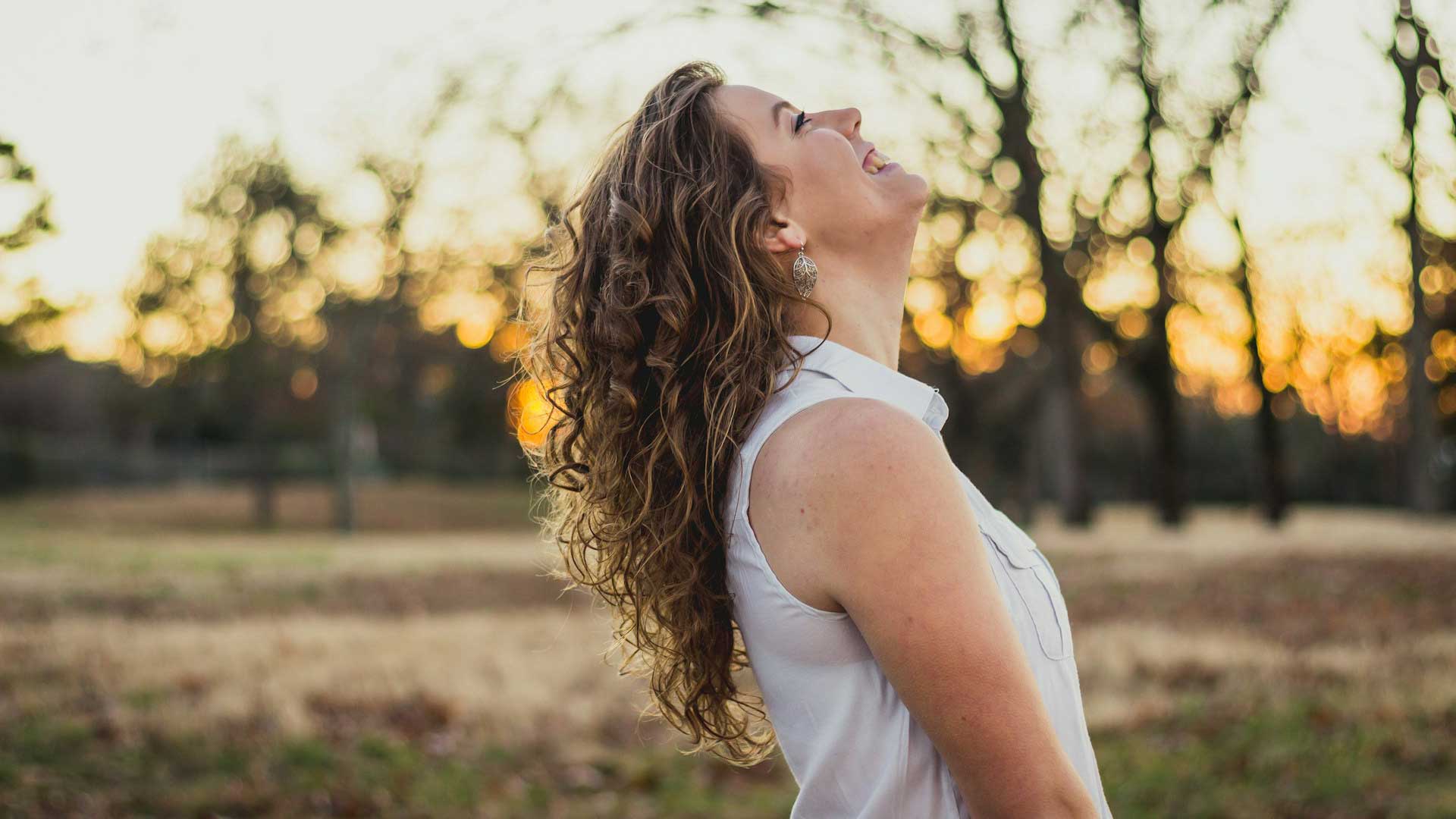 Summer Confidence Boost: How Body Contouring and Breast Enhancement Can Help You Feel Your Best